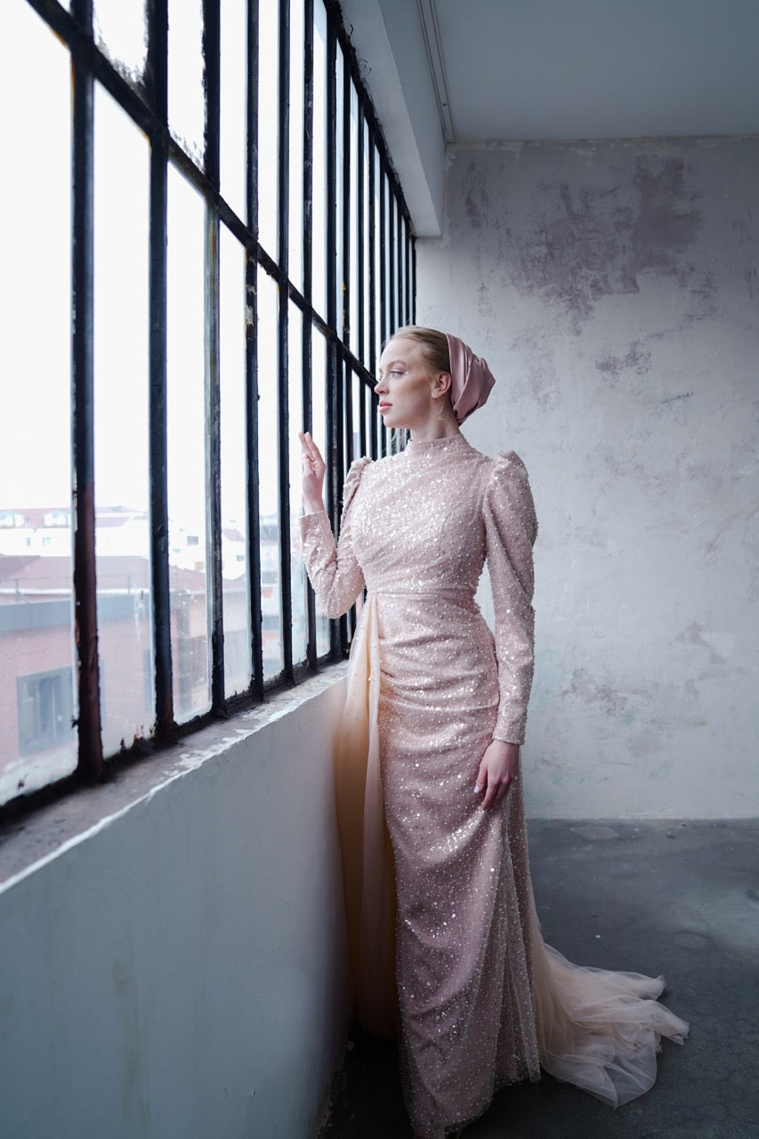 Ekru Tül Kuyruklu Boncuklu Elbise Pearly Dress 2035