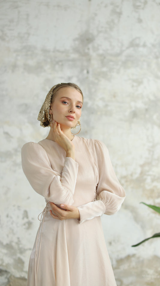 Bağcık Detaylı Şık Elbise bej