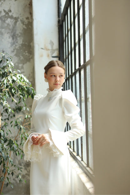 Robe de soirée voilée en pierre couleur poudre