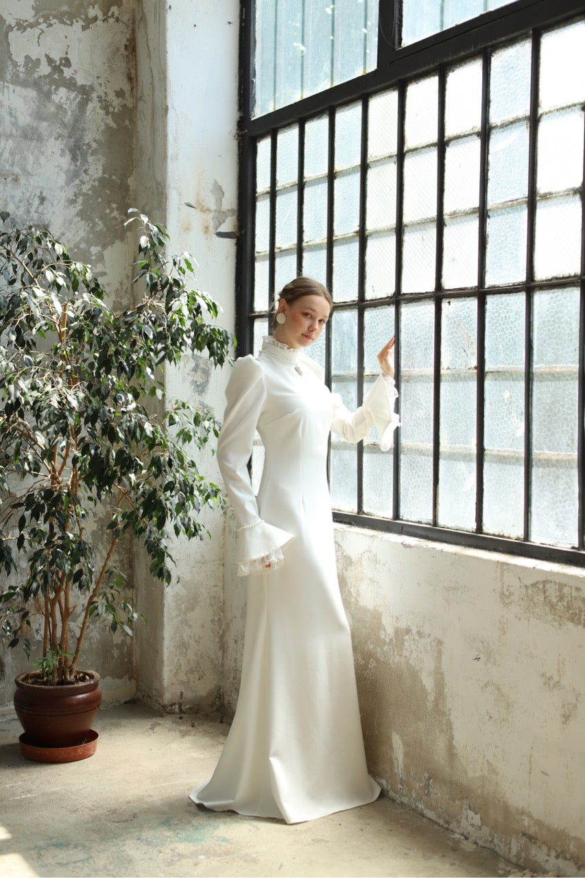 Robe de soirée voilée en pierre couleur poudre