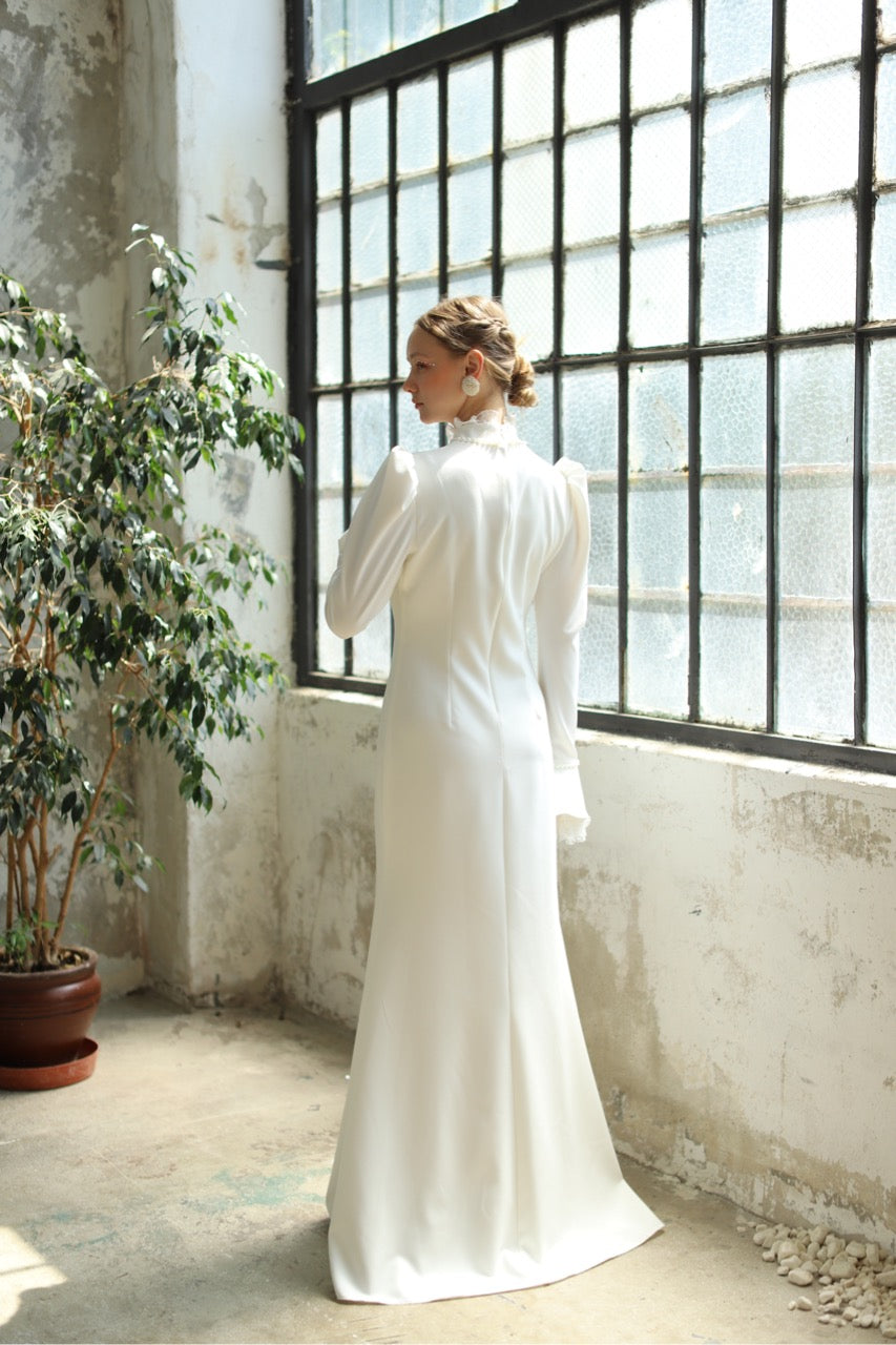 Robe de soirée voilée en pierre couleur poudre