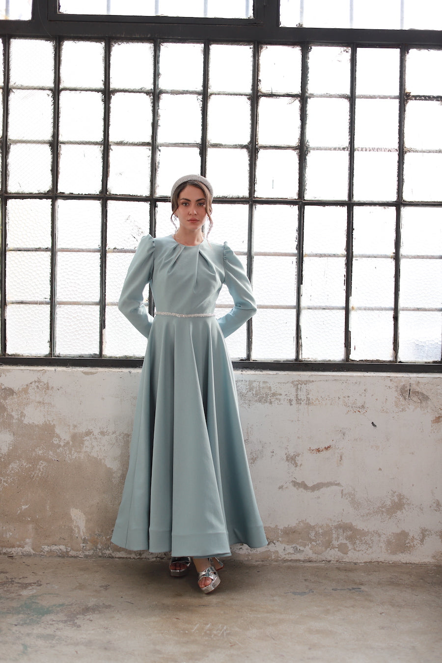 Robe Détaillée Élégante Kaki