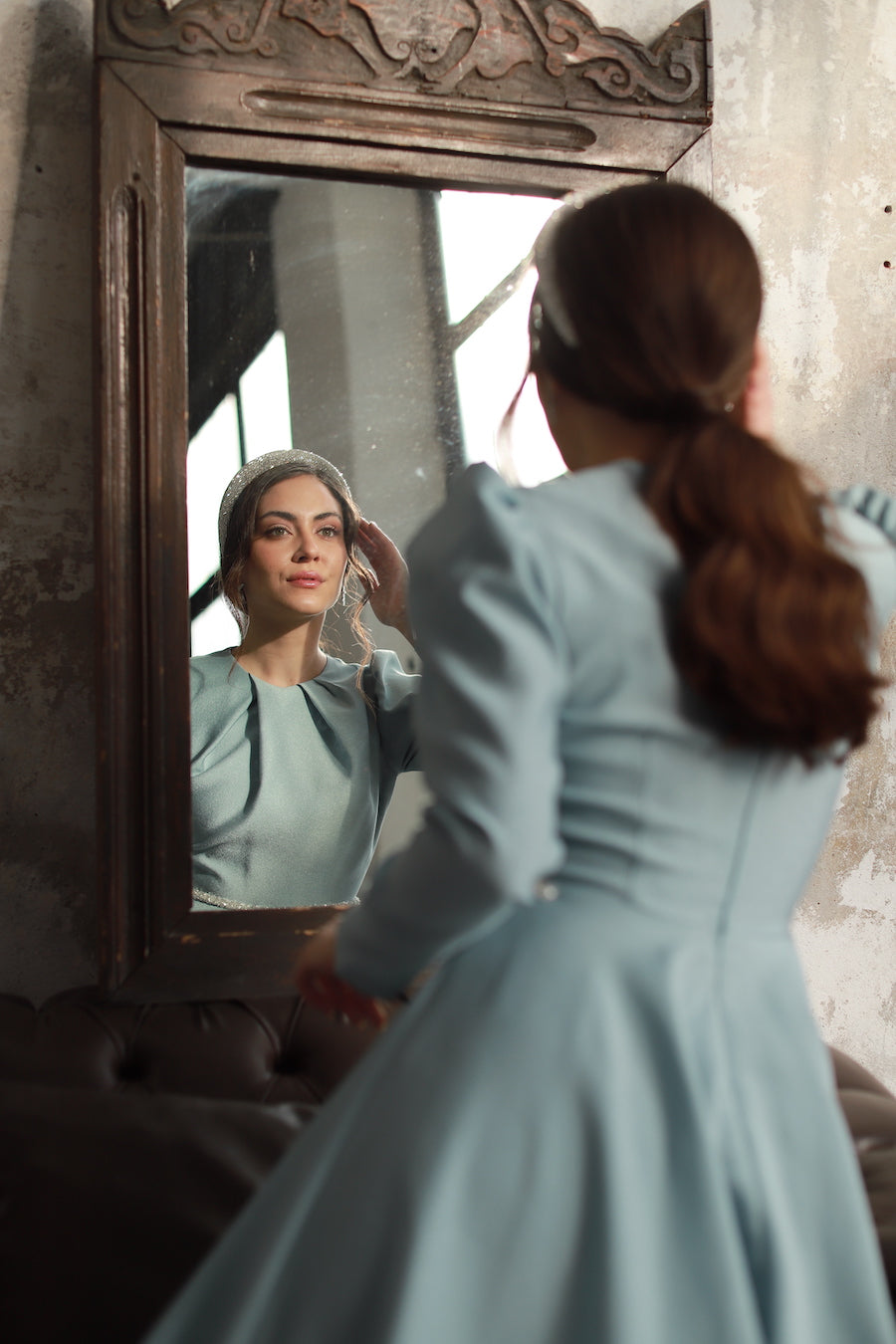 Robe Détaillée Élégante Kaki