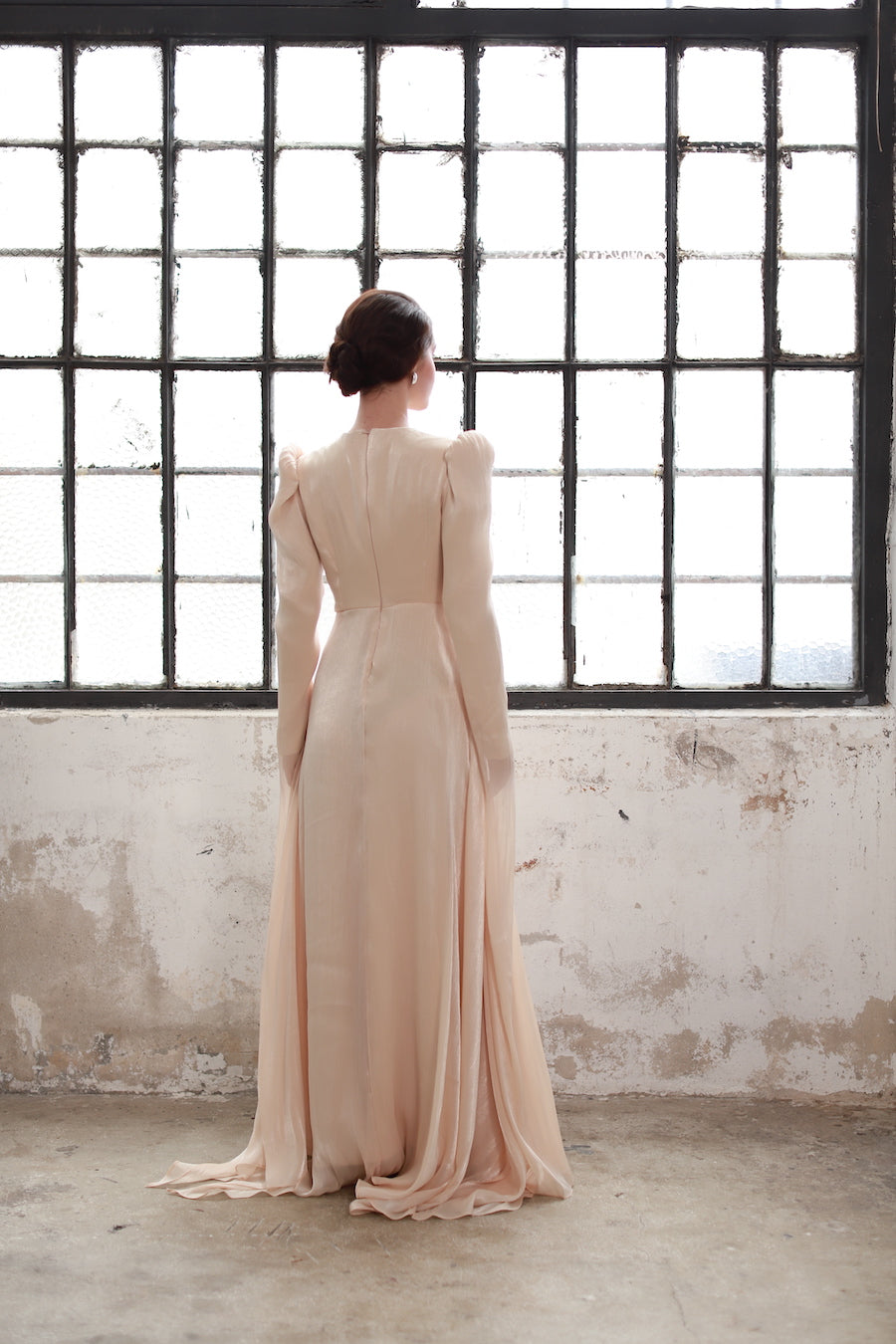 Drapiertes, detailliertes Kleid Beige 20251