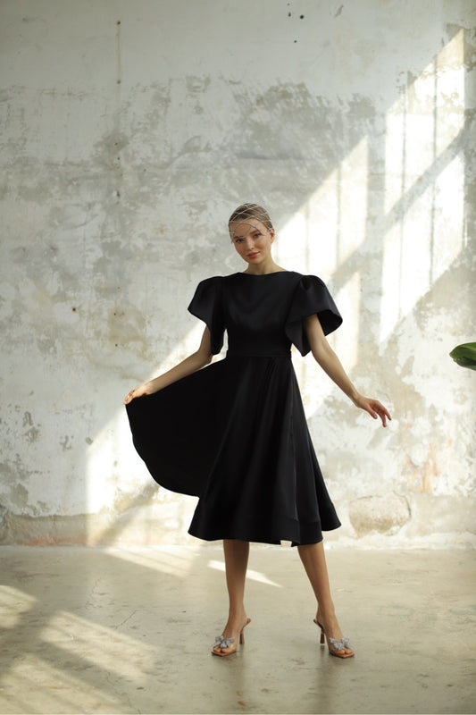 Midi Boy Siyah Saten Elbise