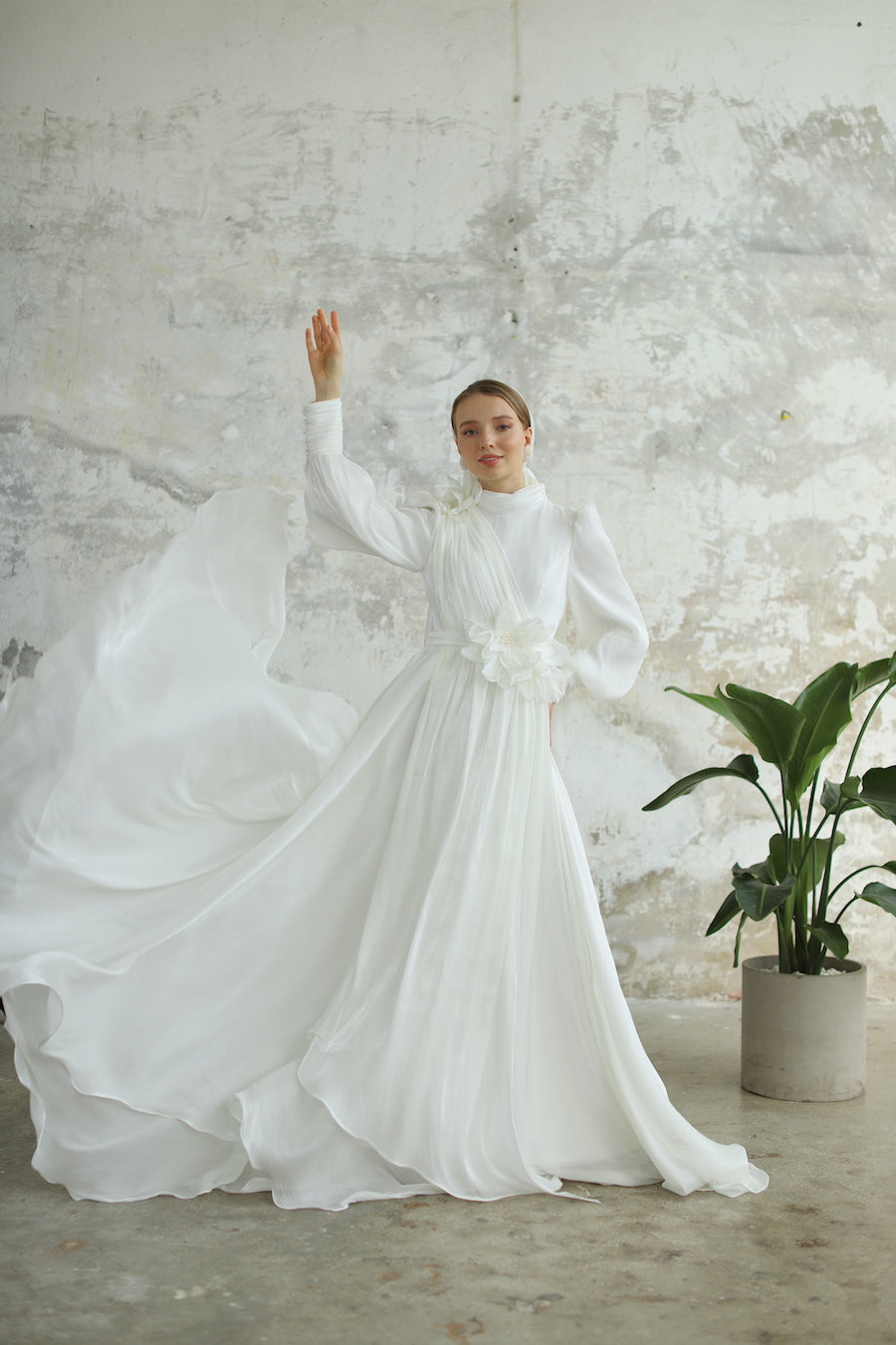 Çiçek Detaylı Manolya Elbise Ekru