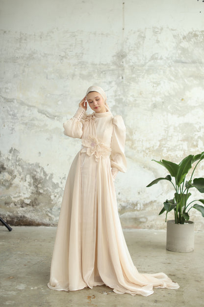 Çiçek Detaylı Manolya Elbise Bej