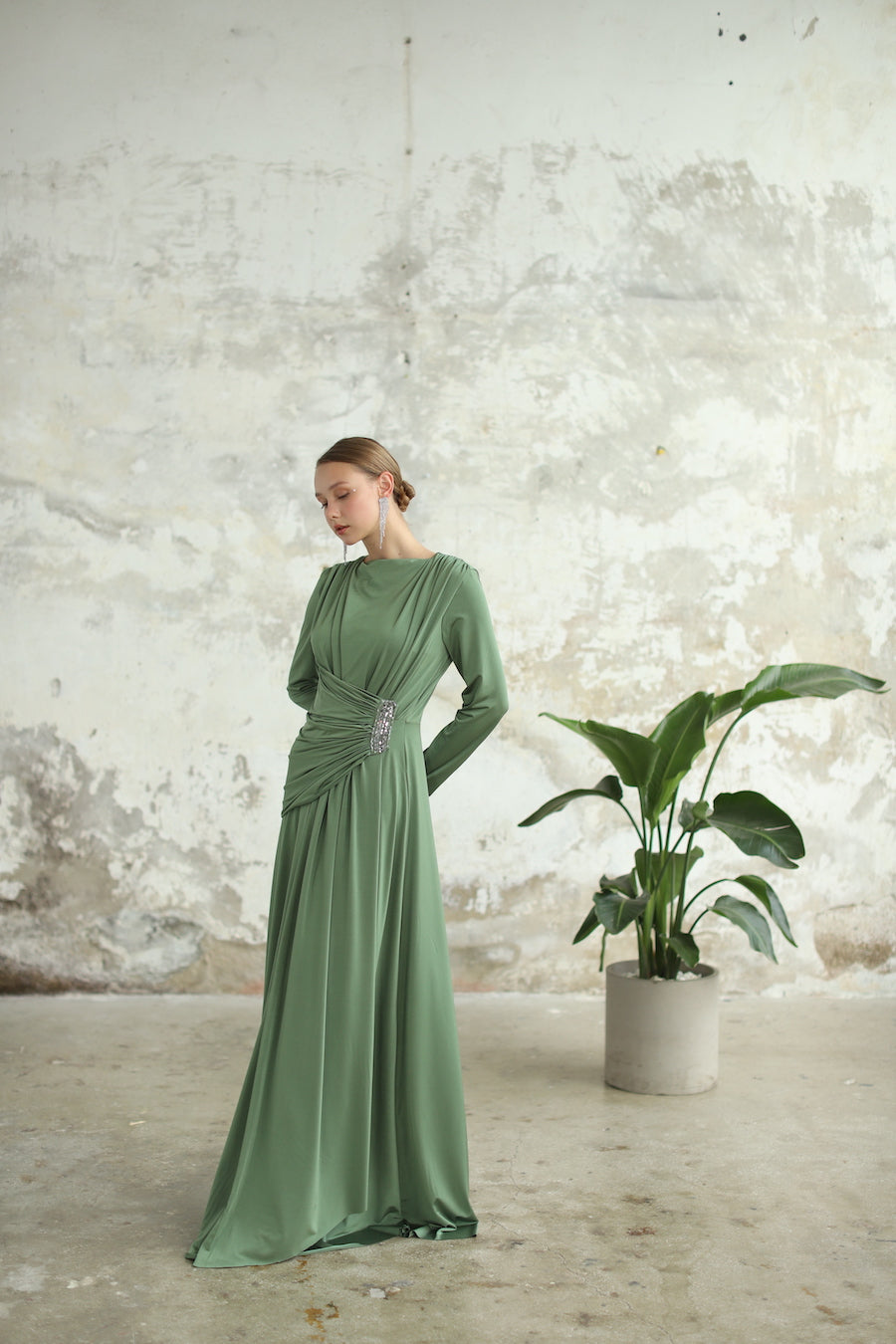 Zarif Detaylı Elbise Haki