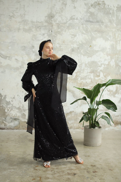 Bocuklu Manşet Kurdelalı Siyah Kalem Elbise