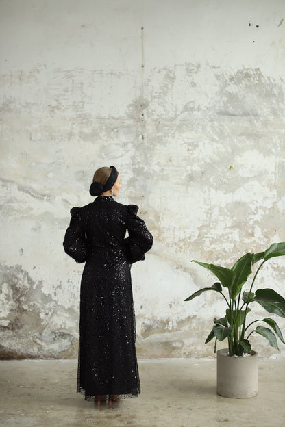 Bocuklu Manşet Kurdelalı Siyah Kalem Elbise