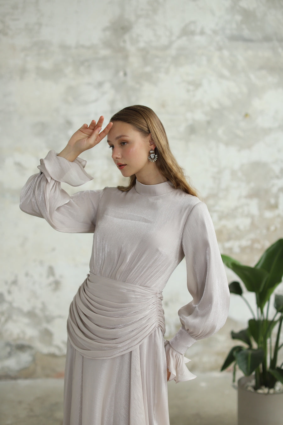 Bel Drape Detaylı Taş Rengi Elbise