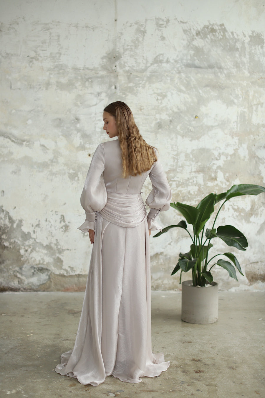 Bel Drape Detaylı Taş Rengi Elbise