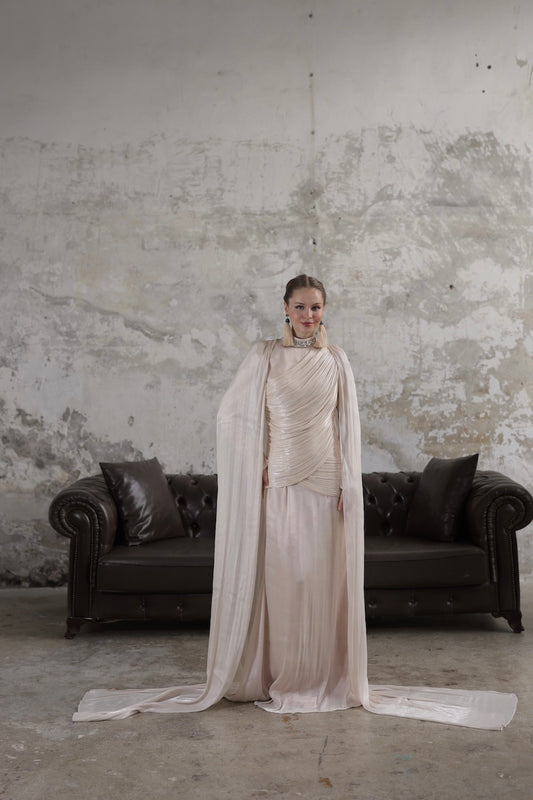 Çıkarılabilir Şal Detaylı Taş İşlemeli Elbise Bej 20261