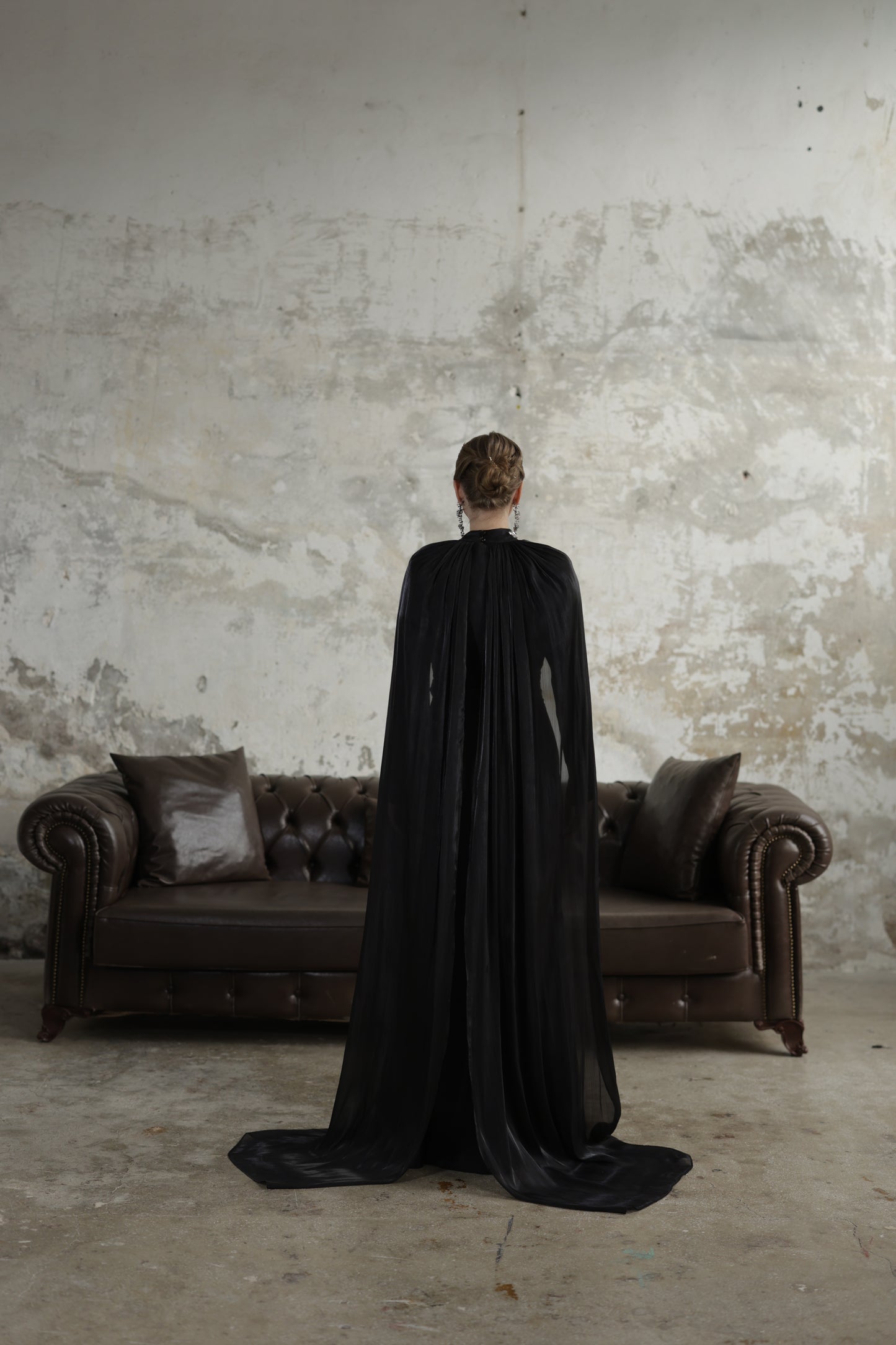 Çıkarılabilir Şal Detaylı Taş İşlemeli Elbise Siyah 20261