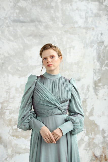 Kupferfarbenes funkelndes Abendkleid