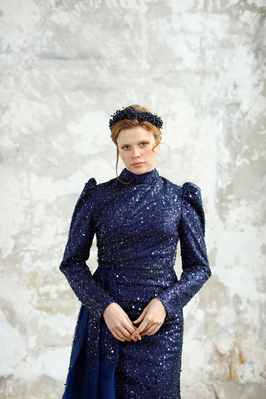 Kupferfarbenes funkelndes Abendkleid