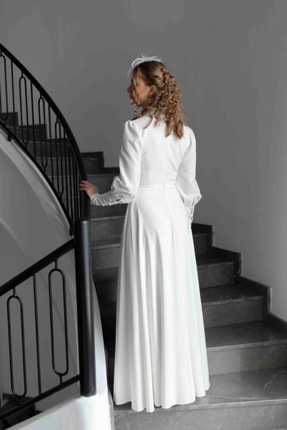 Robe de mariée Helen avec collier de perles