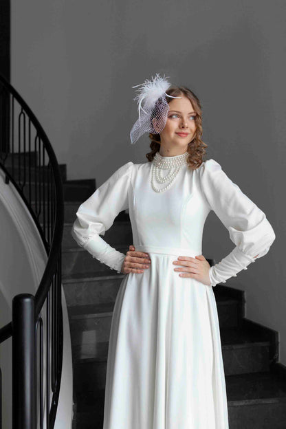 Robe de mariée Helen avec collier de perles