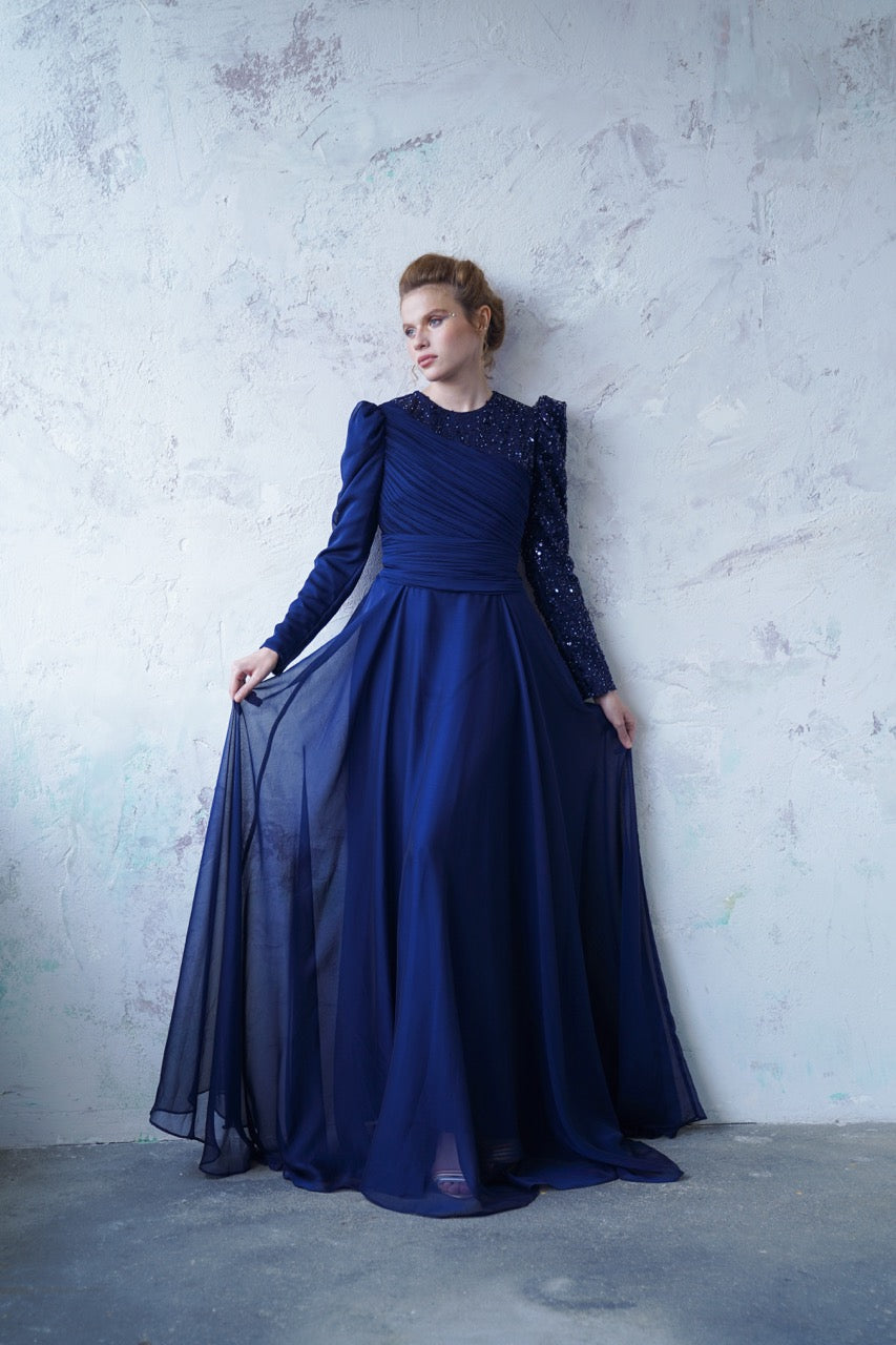 Kupferfarbenes funkelndes Abendkleid