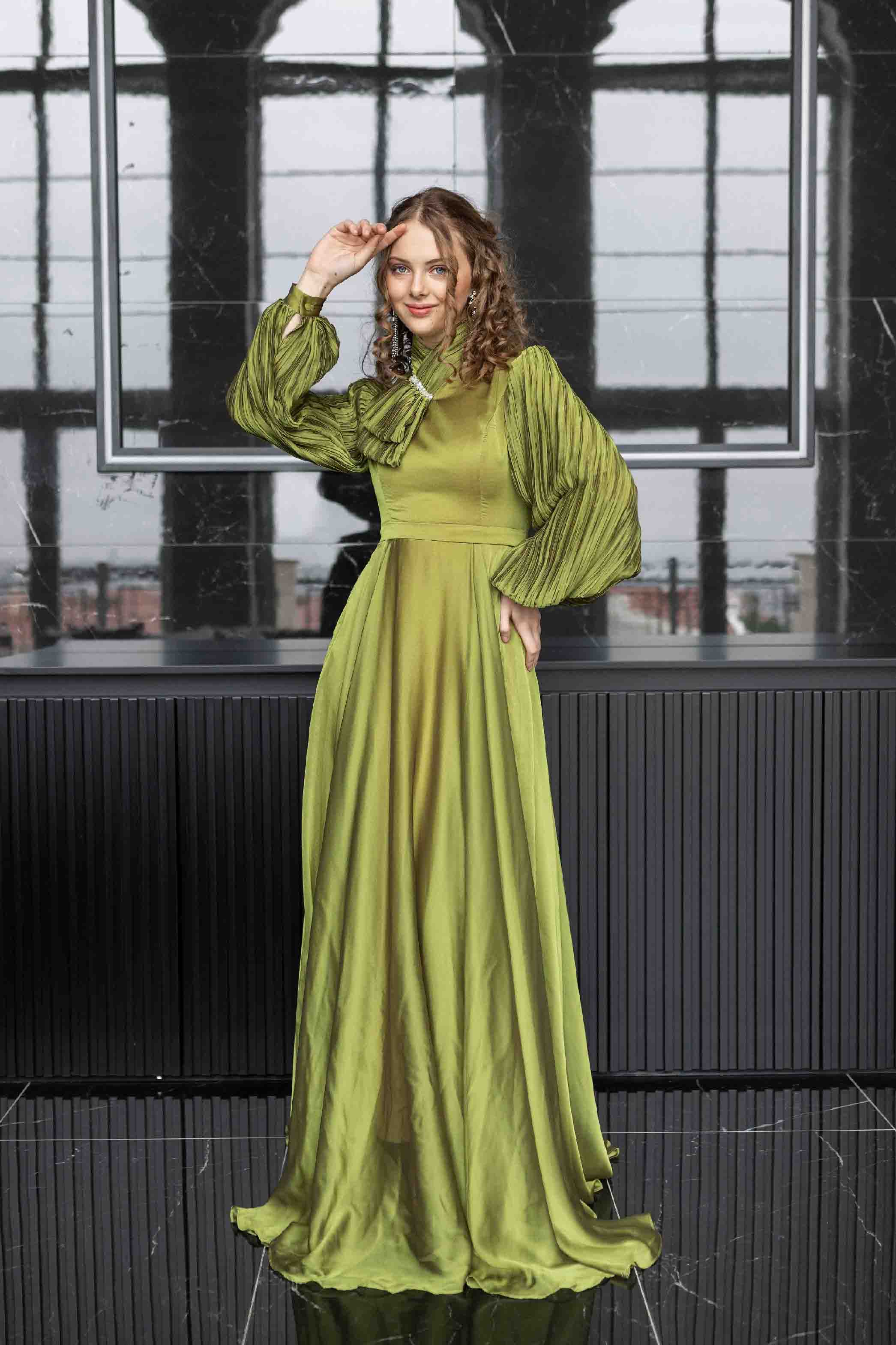 Green Pleated Sleeve Evening Dress
